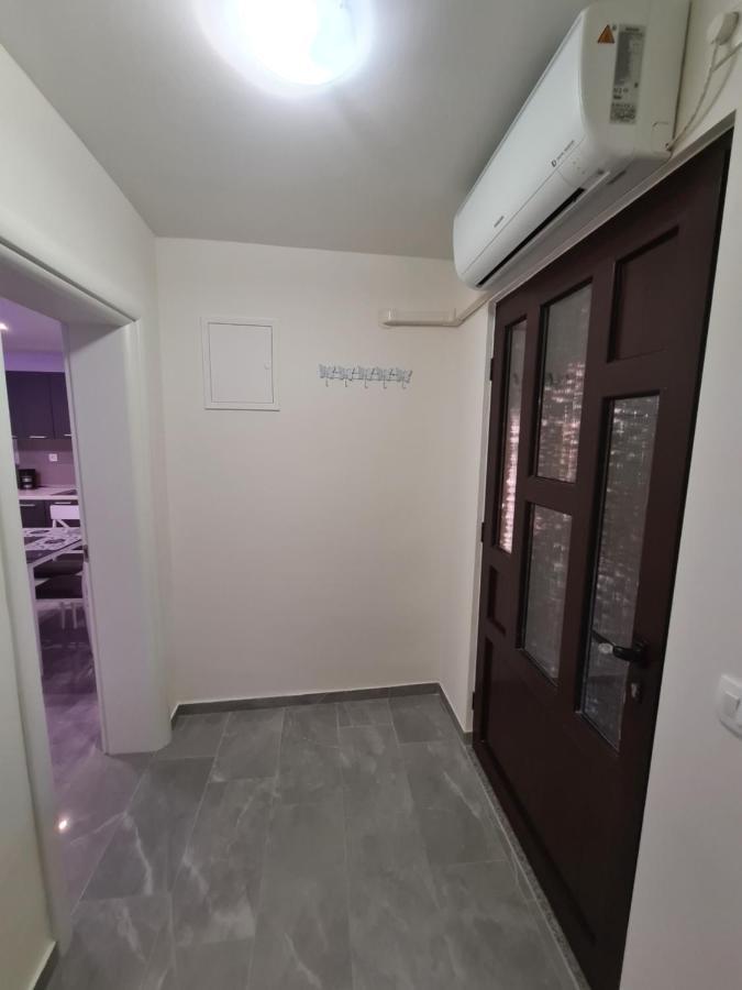 Apartments Kresan Sukosan Luaran gambar