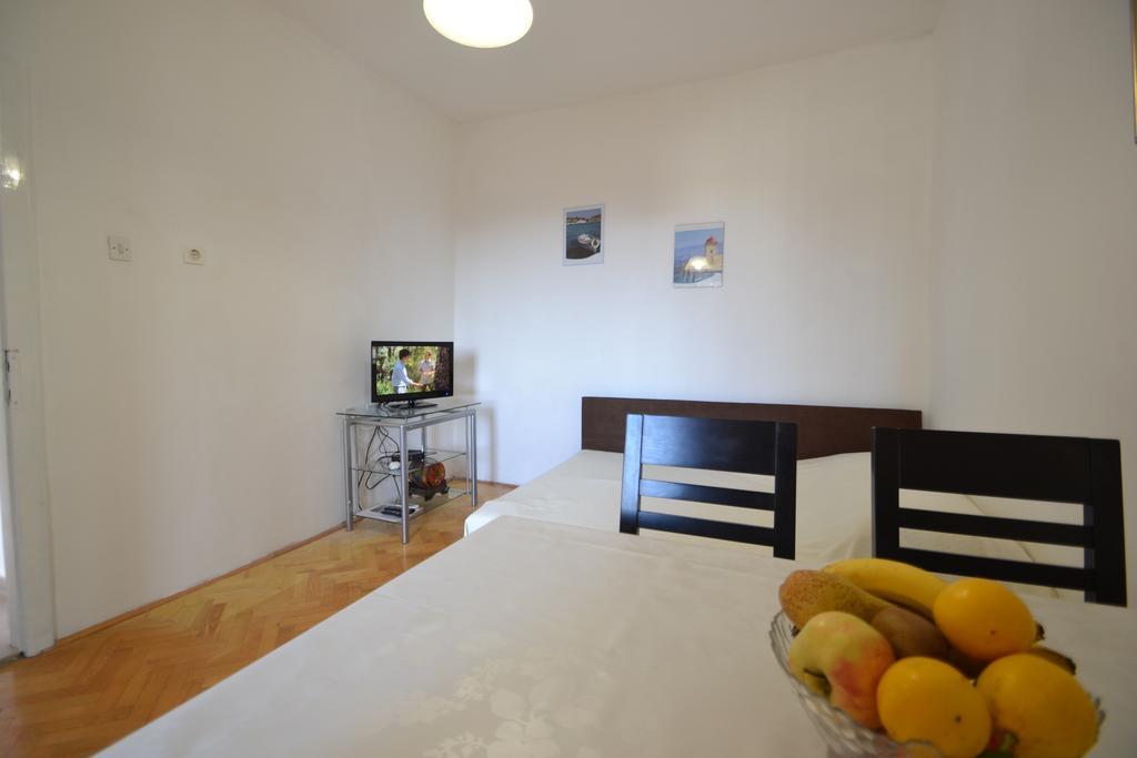 Apartments Kresan Sukosan Luaran gambar