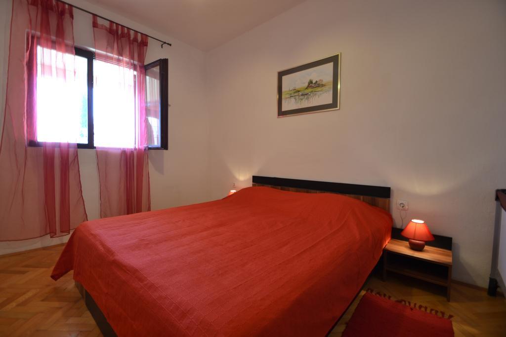 Apartments Kresan Sukosan Luaran gambar
