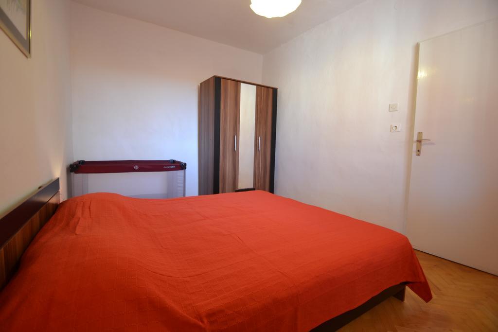 Apartments Kresan Sukosan Luaran gambar